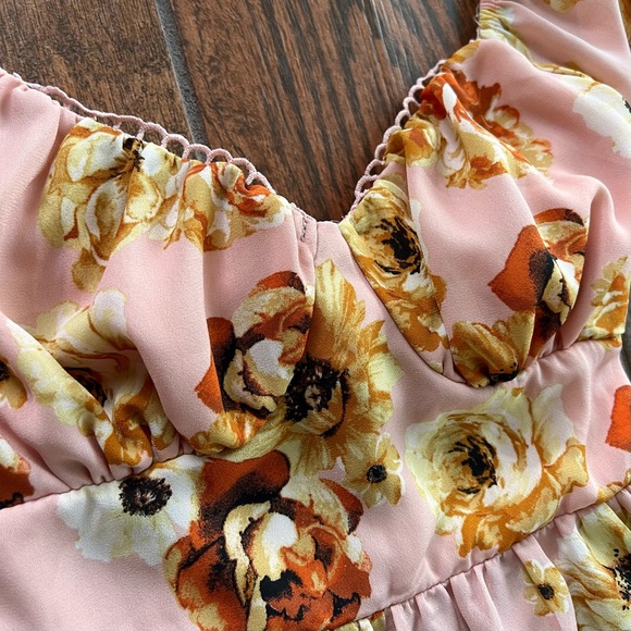 Floral Tiered Dress - Picture 3 of 5